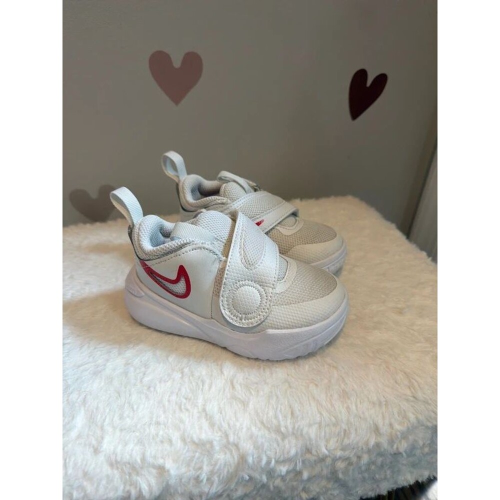 Toddler Nike Sneakers 7C